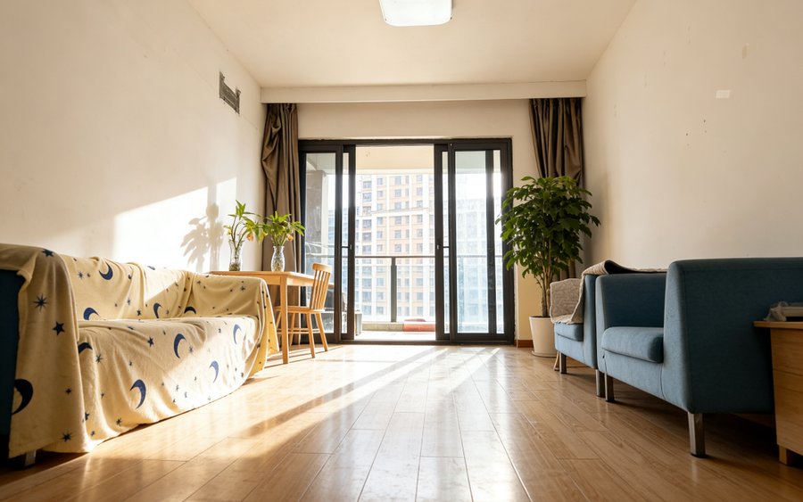 越秀东区二室一厅一卫民水民电带燃气